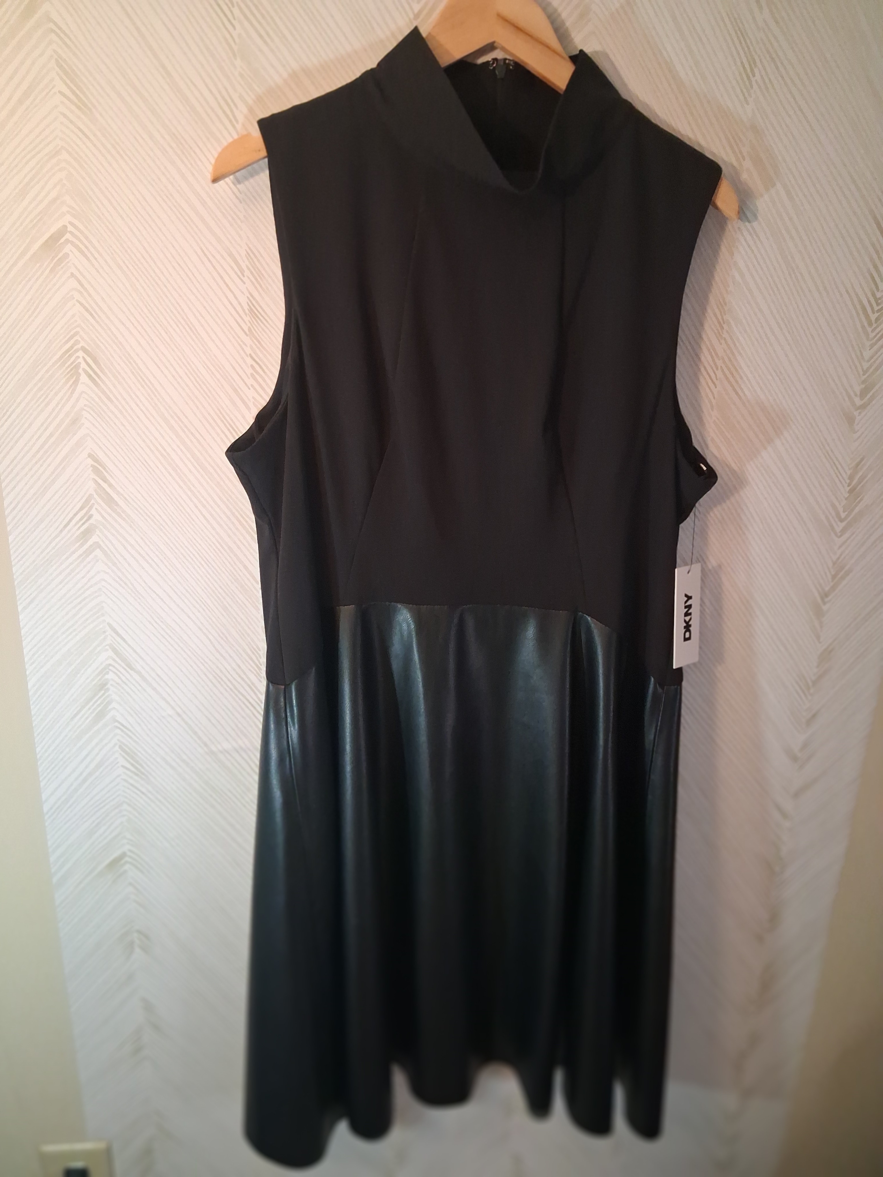 Dkny Black Sleeveless Mock Neck Dress